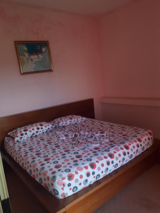 Hotel Meteor Shkodër Exteriör bild